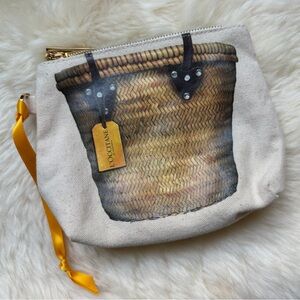 🤑FREE in any BUNDLE 
NWOT L’Occitane MakeUp Bag